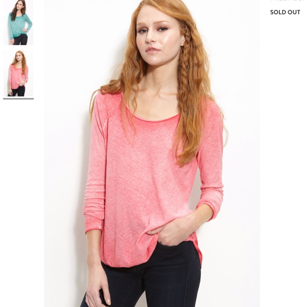 NEW LISTING‼️FREE PEOPLE Tee